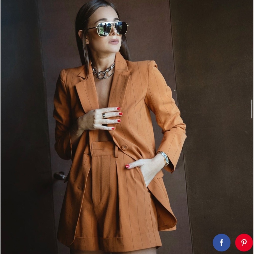 SOLD. NWT Danielle Bernstein Boyfriend Jacket